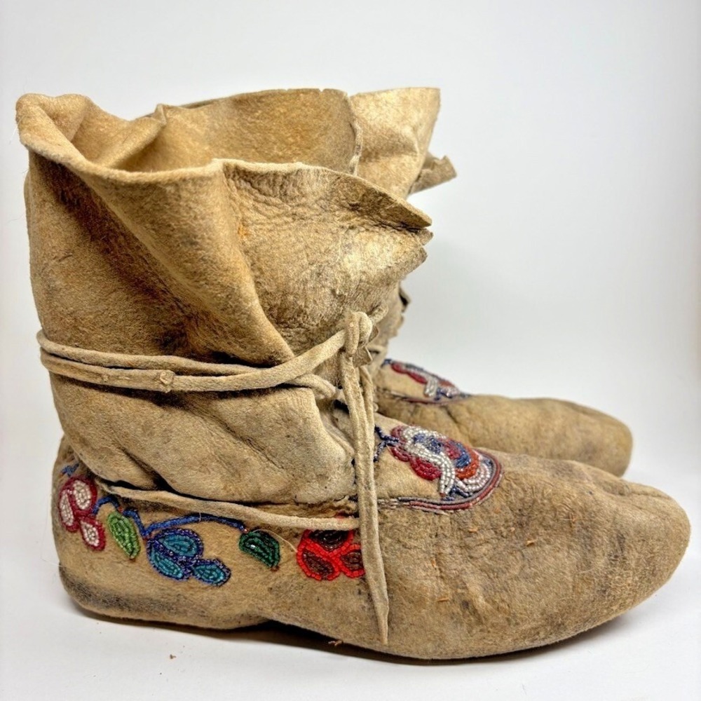 1920s Cree Moccasins Native American High-Top Beaded Pucker Toe Soft-Soled